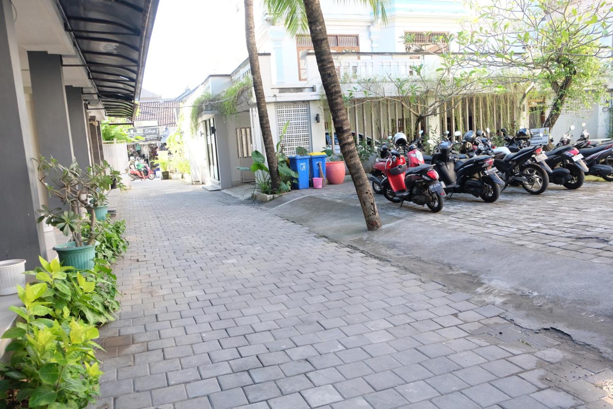 Hotel Palm Garden Kuta Kuta Lombok Exterior foto